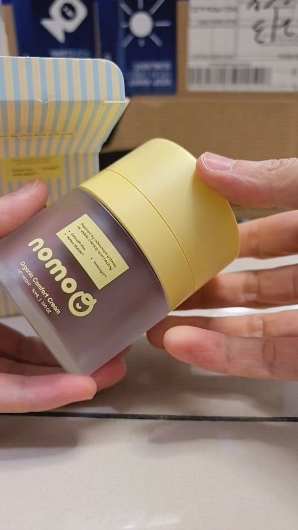 Customer's own photo of NomoQ Comfort Cream from her Shopee review